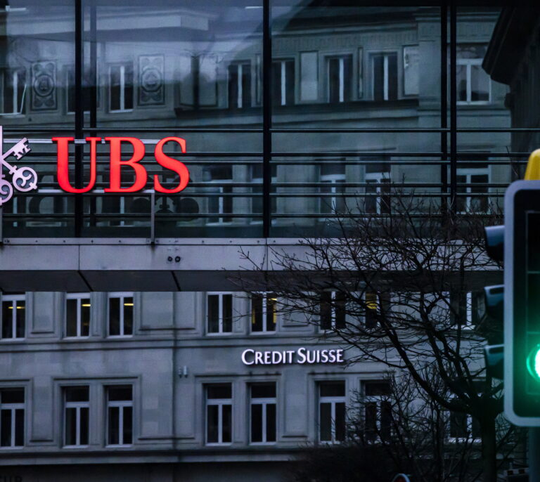 UBS se queda con el negocio de banca privada de Credit Suisse pese al acuerdo con Singular Bank
