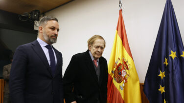 Tamames anuncia novedades y una nueva versión del discurso de la moción tras su filtración