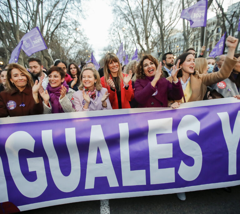 La mujer política y el nombre de la rosa