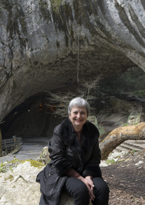 Elvira Roca en Zugarramurdi.