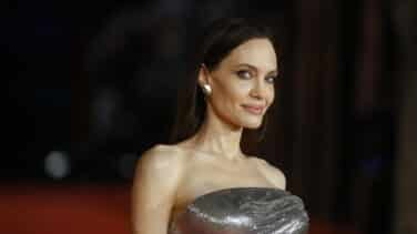 Descubre al aventurero, ecologista y milmillonario con el que han visto a Angelina Jolie