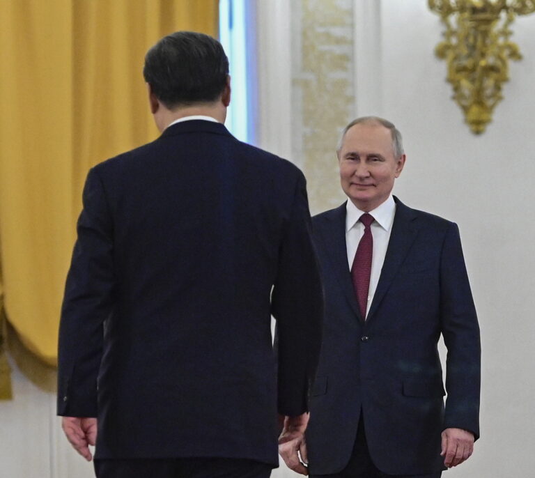 El sólido 'romance' entre Vladimir Putin y Xi Jinping en cinco claves