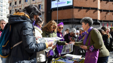 España si sólo votaran las mujeres: más bipartidismo, menos preocupación por la corrupción y por Cataluña