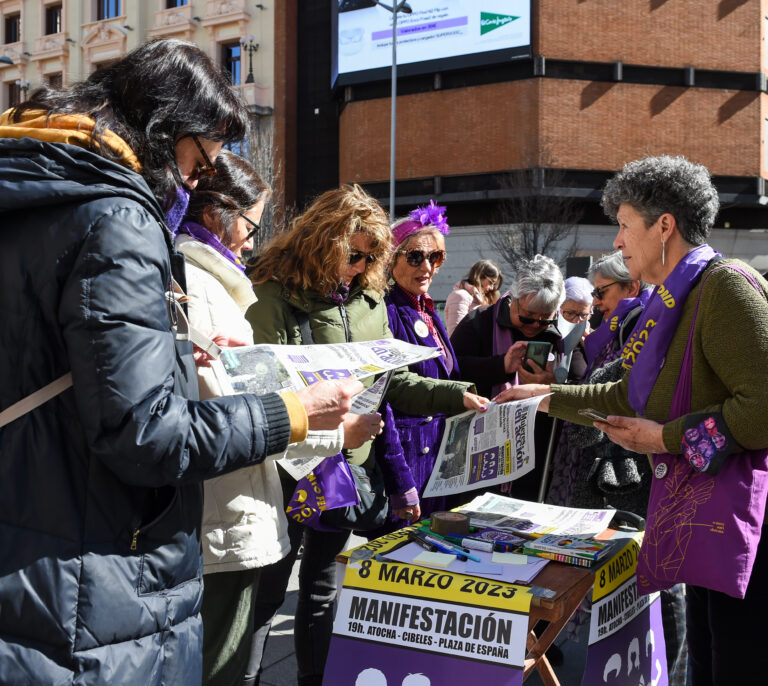 España si sólo votaran las mujeres: más bipartidismo, menos preocupación por la corrupción y por Cataluña