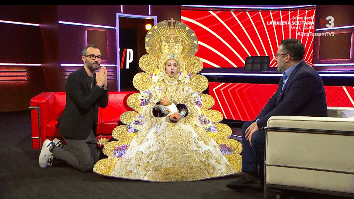 TV3 ridiculiza la Semana Santa andaluza con una parodia de la Virgen del Rocío