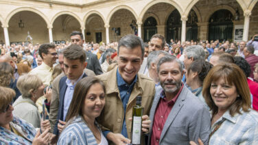 "Imaginaos lo que vamos a ser capaz de hacer cuando el viento sople a favor", alardea Sánchez