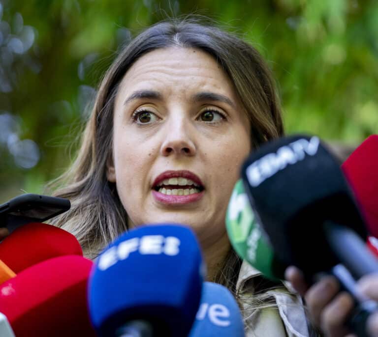 Irene Montero eleva el tono contra el pacto PSOE-PP y estudia replicar en la ley del sí es sí