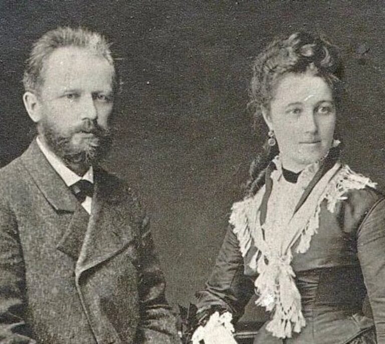 La relación tóxica que pretendía ocultar la homosexualidad de Chaikovsky y llevó a su mujer a la locura