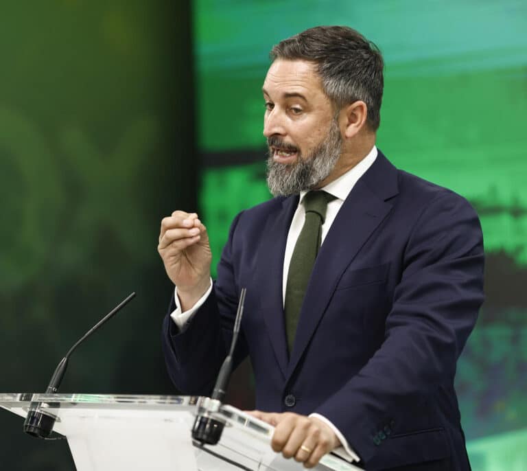 Abascal, a Feijóo con vistas al 23-J: "No hay un ultimátum, pero el PP tiene que decidir si elige nuestro camino"