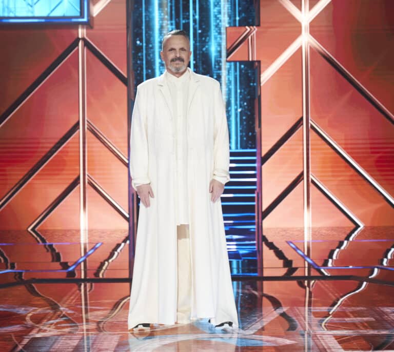 Miguel Bosé vuelve a los escenarios tras ocho años en la final de 'Cover Night'