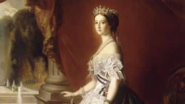 Todo lo que no sabías de Eugenia de Montijo, la mujer de Napoleón III a la que odiaban los franceses