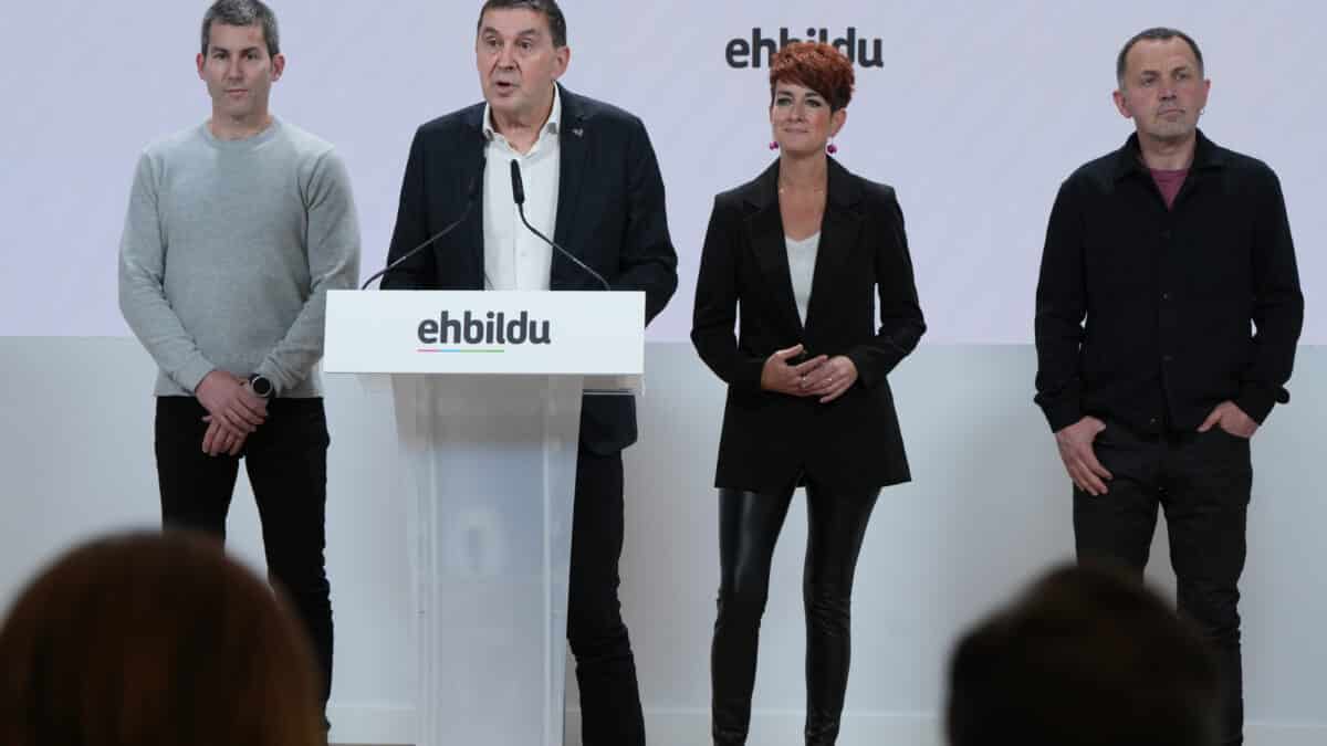 Las víctimas piden que la Policía compruebe si hay más condenados entre los candidatos de EH Bildu