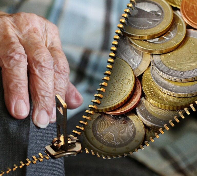 Pensiones de octubre 2024: ¿qué día se cobran?