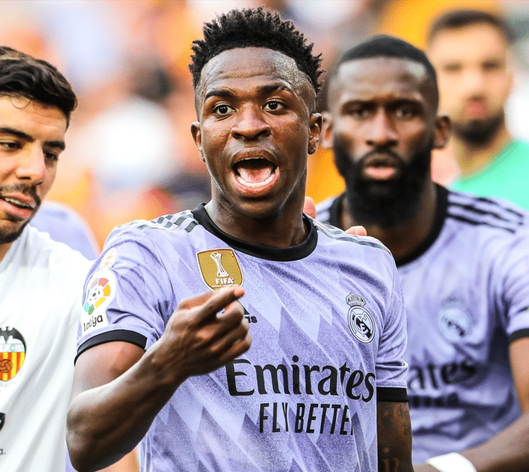 La Fiscalía investiga si los insultos al jugador del Real Madrid Vinicius fueron delito de odio