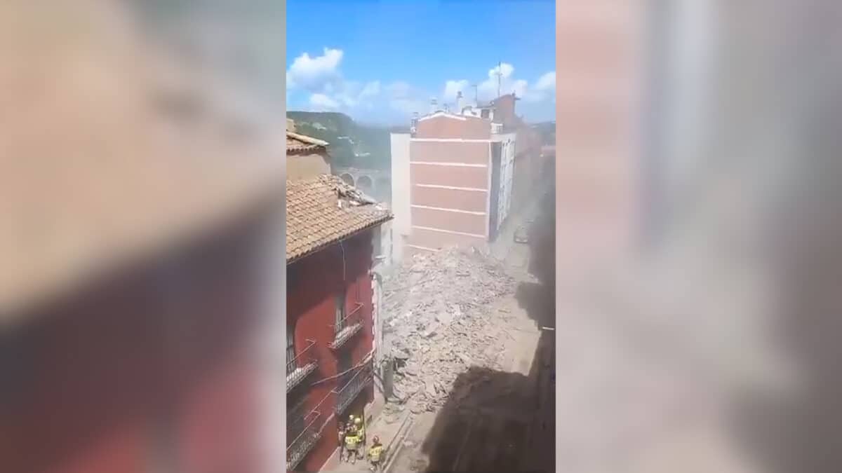 Un edificio de cinco plantas se derrumba en Teruel por las tormentas minutos después de ser desalojado