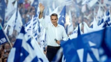 El conservador Mitsotakis logra la mayoría absoluta en las elecciones de Grecia