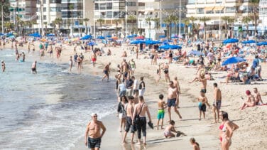 Cuatro de cada cinco españoles gastarán estas vacaciones igual o más que en 2022