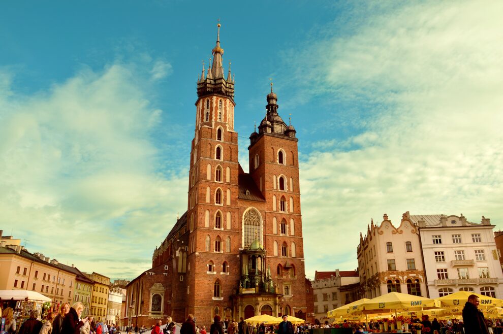 La ciudad de Cracovia de Polonia, que que es uno de los destinos baratos para viajar en verano 2023