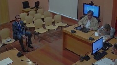 "Era mi compañero de pádel": la pelea de dos mandos de la Guardia Civil detrás del 'caso Cuarteles'