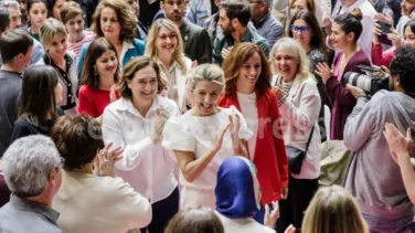 La marcha de Garzón abre una guerra civil en IU por la candidatura de Madrid