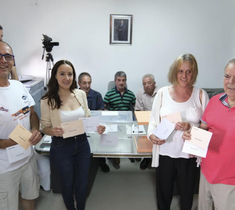 El municipio riojano de Villarroya supera su récord y vota en 26 segundos, 3 menos que el 28 de mayo