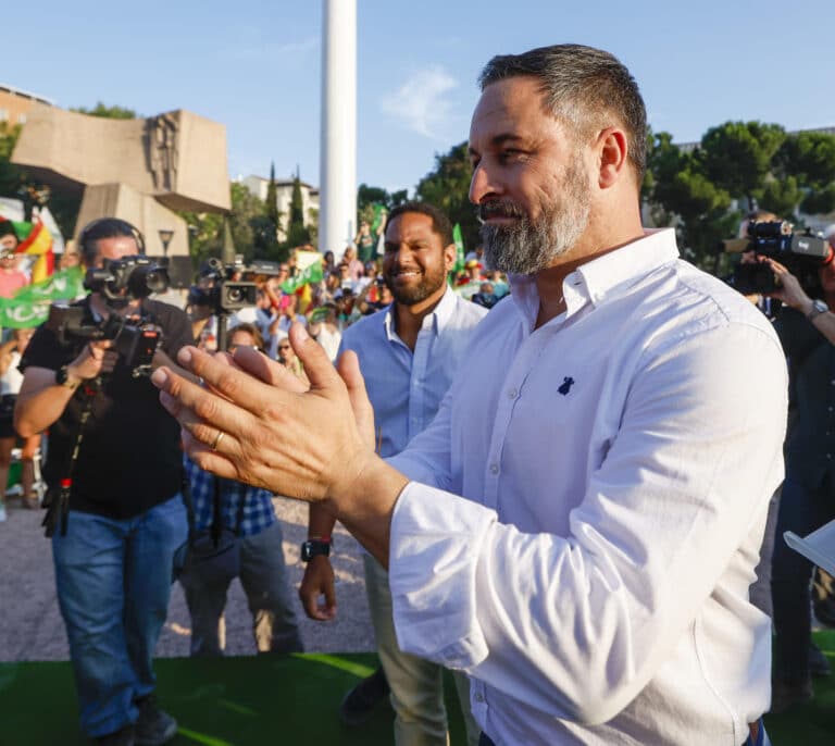 Abascal llama a la movilización frente a un PP que ya se "reparte ministerios": "La batalla no está ganada"