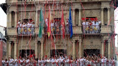 Y la fiesta estalló en Pamplona: "¡Viva San Fermín y aúpa Osasuna, no nos rendiremos!"