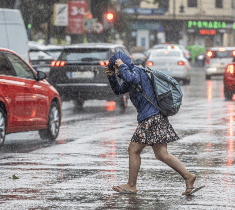 Cambio en el tiempo de España: una DANA trae tormentas intensas y temperaturas altas