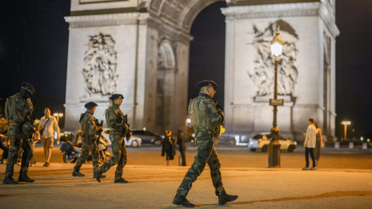 El fracaso de la integración, la inclinación a la violencia y otras claves del 'incendio' francés