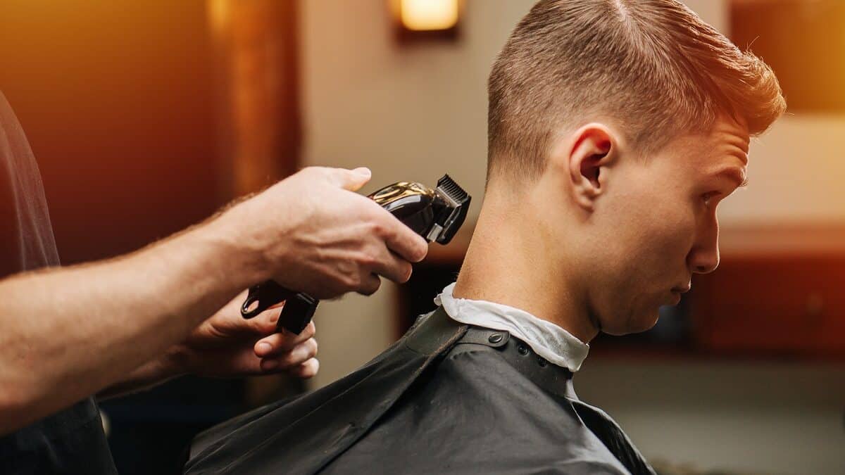 Hatteker Kit de corte de pelo profesional para hombres, cortadora de pelo  profesional IPX7, impermeable, inalámbrica, recortadora de pelo