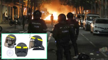 La Policía gasta 500.000 euros en los nuevos cascos "diana" de los antidisturbios