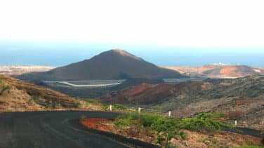 Ascensión, la isla clave en la guerra de las Malvinas, donde Londres se plantearía llevar a los 'sin papeles'