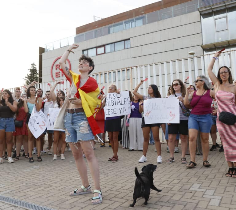 Motril suspende el partido de veteranos al que iba a asistir Rubiales por temor a altercados