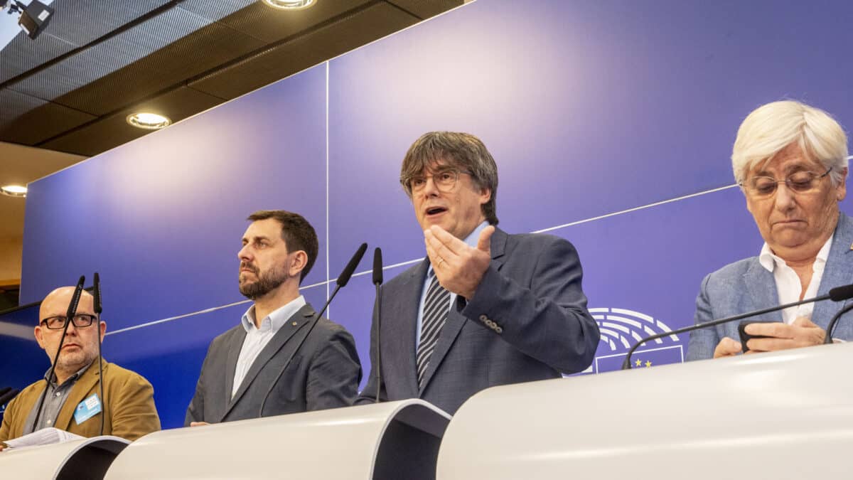 El líder catalán en el exilio Carles Puigdemont fotografiado durante una conferencia de prensa sobre la evaluación de la sentencia del Tribunal de la Unión Europea