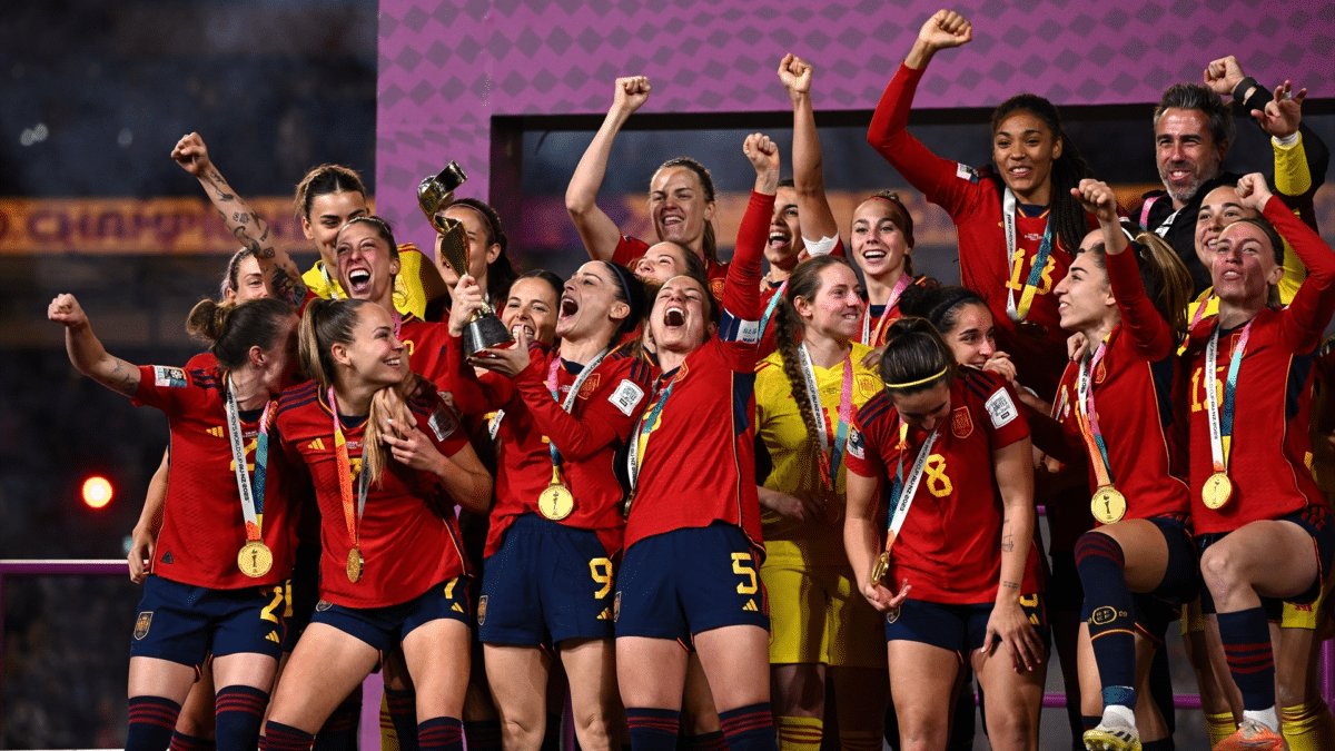La selección española femenina que celebrará su victoria en Madrid este lunes 21 de agosto