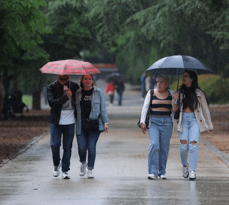 La DANA que atraviesa España dejará hasta 50 litros de lluvia por metro cuadrado en el fin de semana 