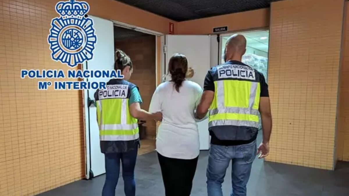 "La Policía Nacional Ha Detenido A Una Mujer Especializada En La Comisión De Robos Con Violencia Y Hurtos Amorosos De Joyas Y Relojes "