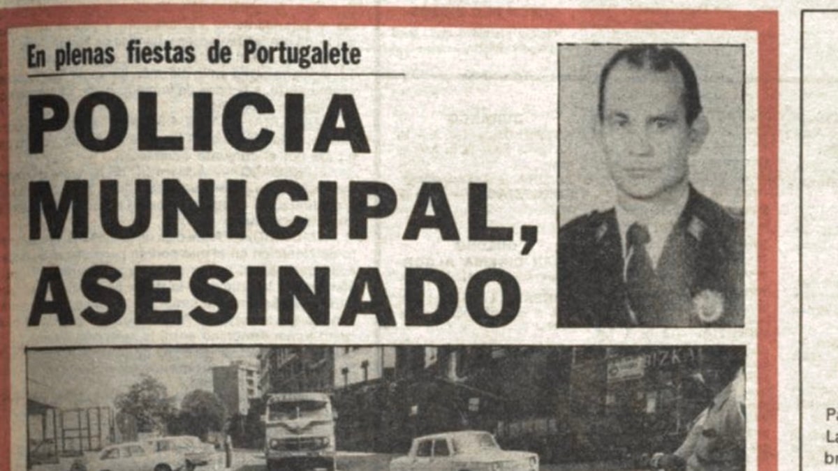 Las víctimas del terrorismo se acuerdan de los policías asesinados por ETA 44 años después del crimen de Portugalete