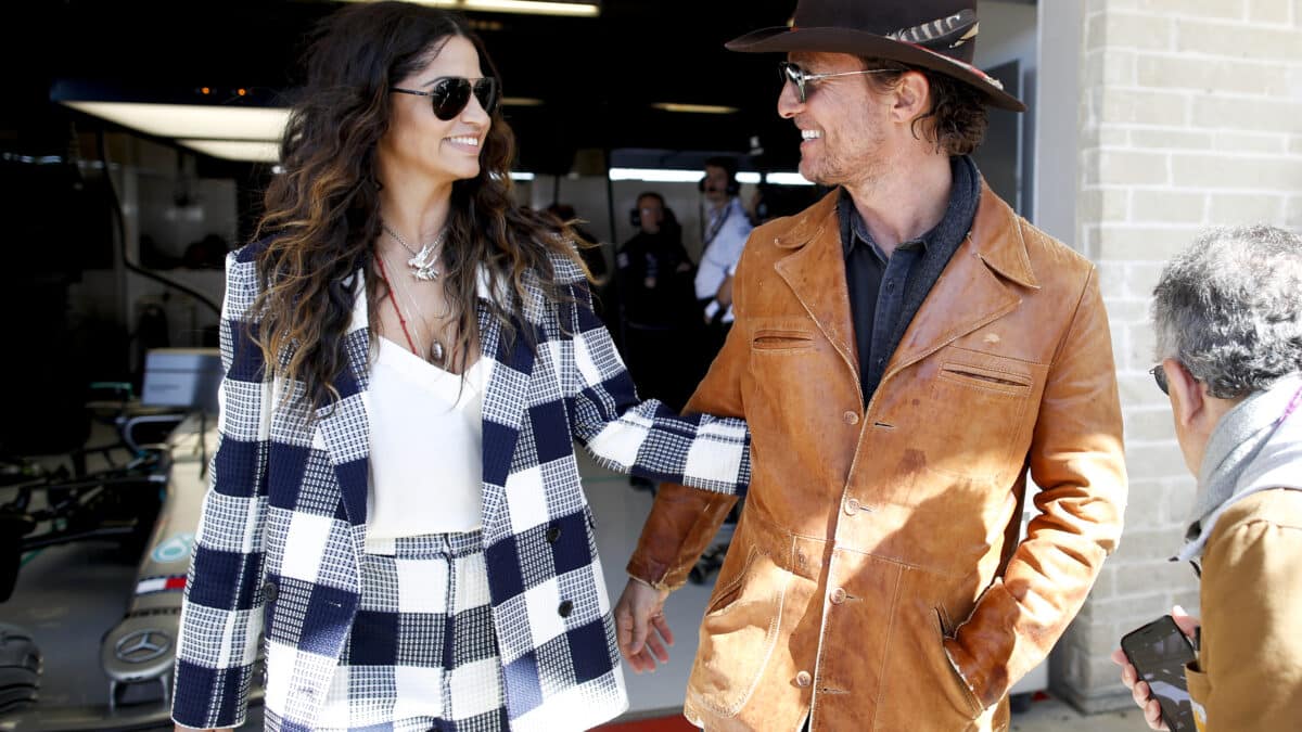McConaughey y Camila Alves durante un premio de Fórmula 1 en Texas en 2019