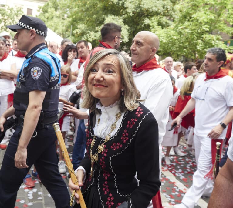 Las joyas de la alcaldesa de Pamplona: el último intento de desgaste de Bildu contra Ibarrola