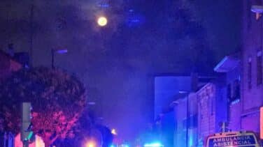 Una fuerte explosión de gas provoca un incendio en un bloque de viviendas en Valladolid