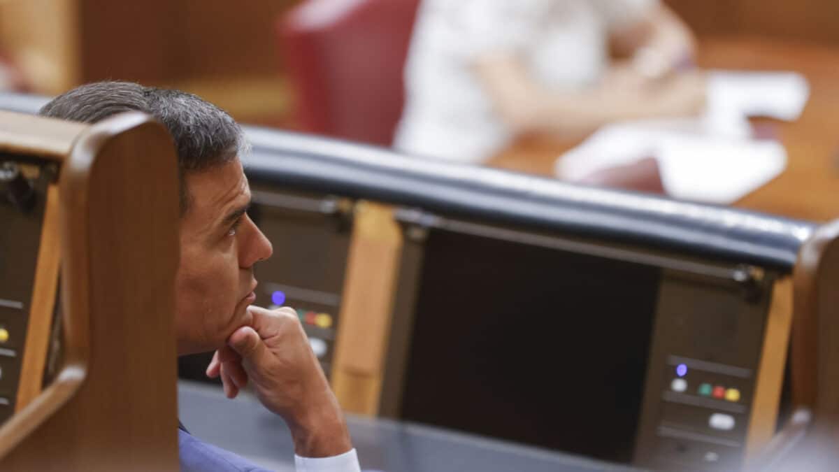 El presidente del Gobierno en funciones, Pedro Sánchez, este jueves en el Congreso para asistir a la votación de la mesa y el acatamiento de la Constitución de los 350 diputados salidos de las urnas tras el 23J.