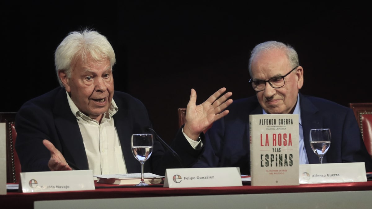 Los actos por la muerte de Franco ignoran a Felipe González, Guerra y los padres de la Constitución