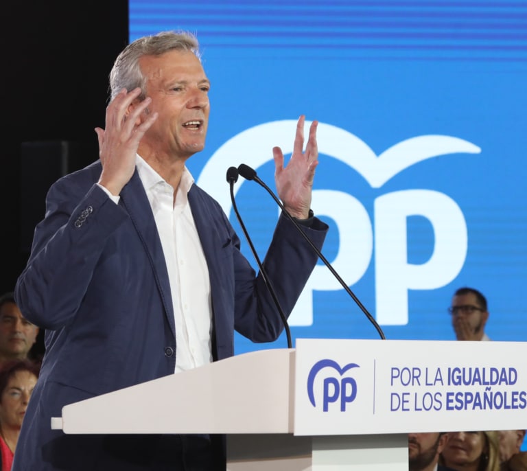 El presidente de la Xunta avala que los diputados del PP hablen gallego en el Congreso: "Están en su derecho"