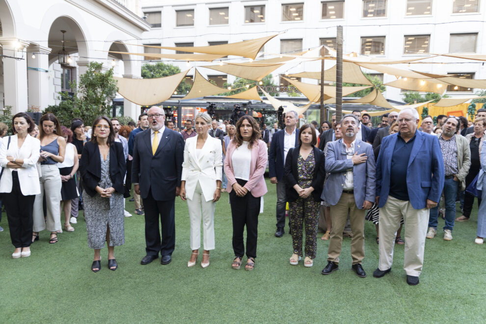 vicepresidenta segunda y ministra de Trabajo y Economía Social, Yolanda Díaz, asiste al acto de celebración de la Diada Nacional de Cataluña en los Jardines de la Delegación del Gobierno de la Generalitat en Madrid