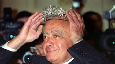 Muere el multimillonario Al Fayed, cuyo hijo falleció junto a Diana de Gales