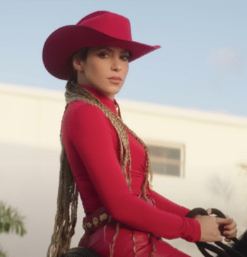 La nueva canción de Shakira, 'El Jefe', llena de referencias: ¿es Piqué [...]