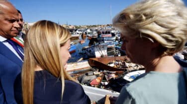 Von der Leyen promete junto a Meloni desde Lampedusa acelerar las deportaciones