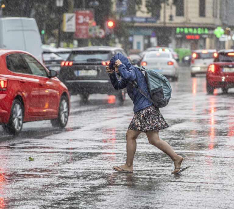 Alerta de Protección Civil por inundaciones: Alicante abrirá gimnasios para personas sin hogar