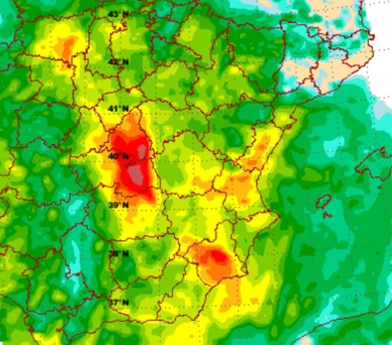 La DANA amenaza con una "Filomena de agua" y el 112 aconseja adelantar el regreso a Madrid